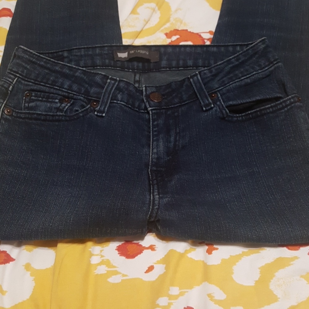Levis jeans